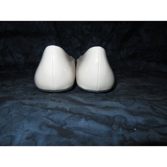 Pierre Dumas Tan Italian Leather Gold Medallion Ballet Flats size 7 - Picture 3 of 7